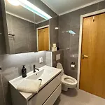 Lovely Fully Furnished Διαμέρισμα *