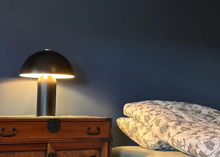 Lovely Fully Furnished Апартаменты *