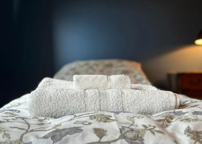 Апартаменты Lovely Fully Furnished *