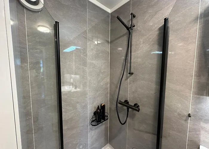 Lovely Fully Furnished *